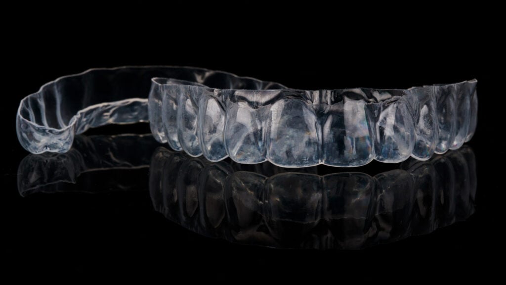 Custom-made teeth whitening trays